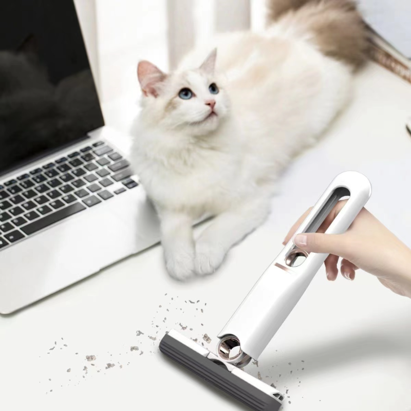 Mini Portable Mop – Easy Squeeze Cleaning Tool for Home & Car